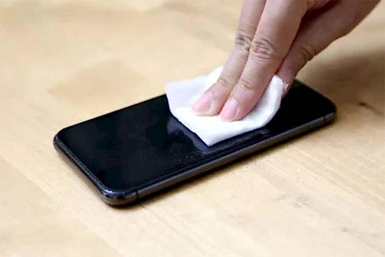 Akıllı Telefonlar Koronavirüs'ten Nasıl Temizlenir?