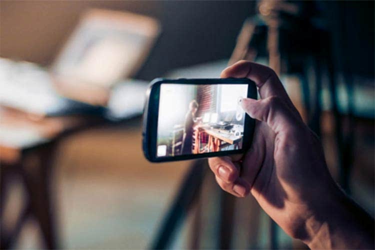 En İyi Ön Kamera Hangi Telefonda?